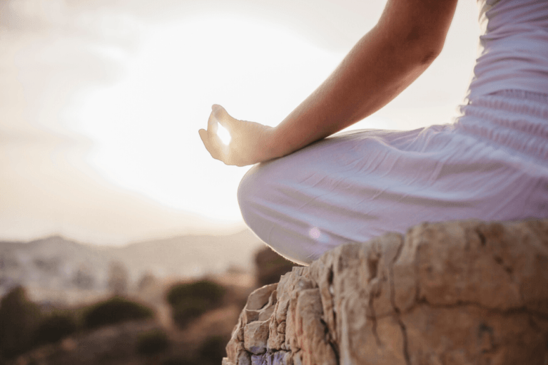 Leia mais sobre o artigo Ayurveda e meditação: a renovação diária do corpo e da mente