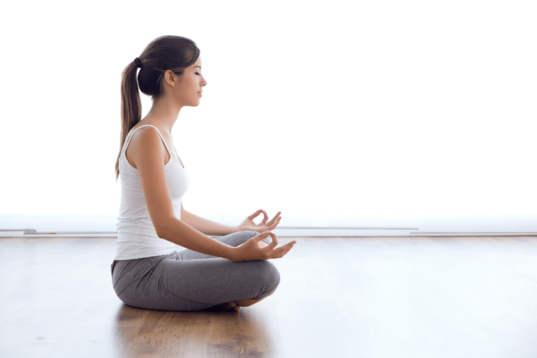 Leia mais sobre o artigo Meditação mantém o cérebro jovem, apontam estudos