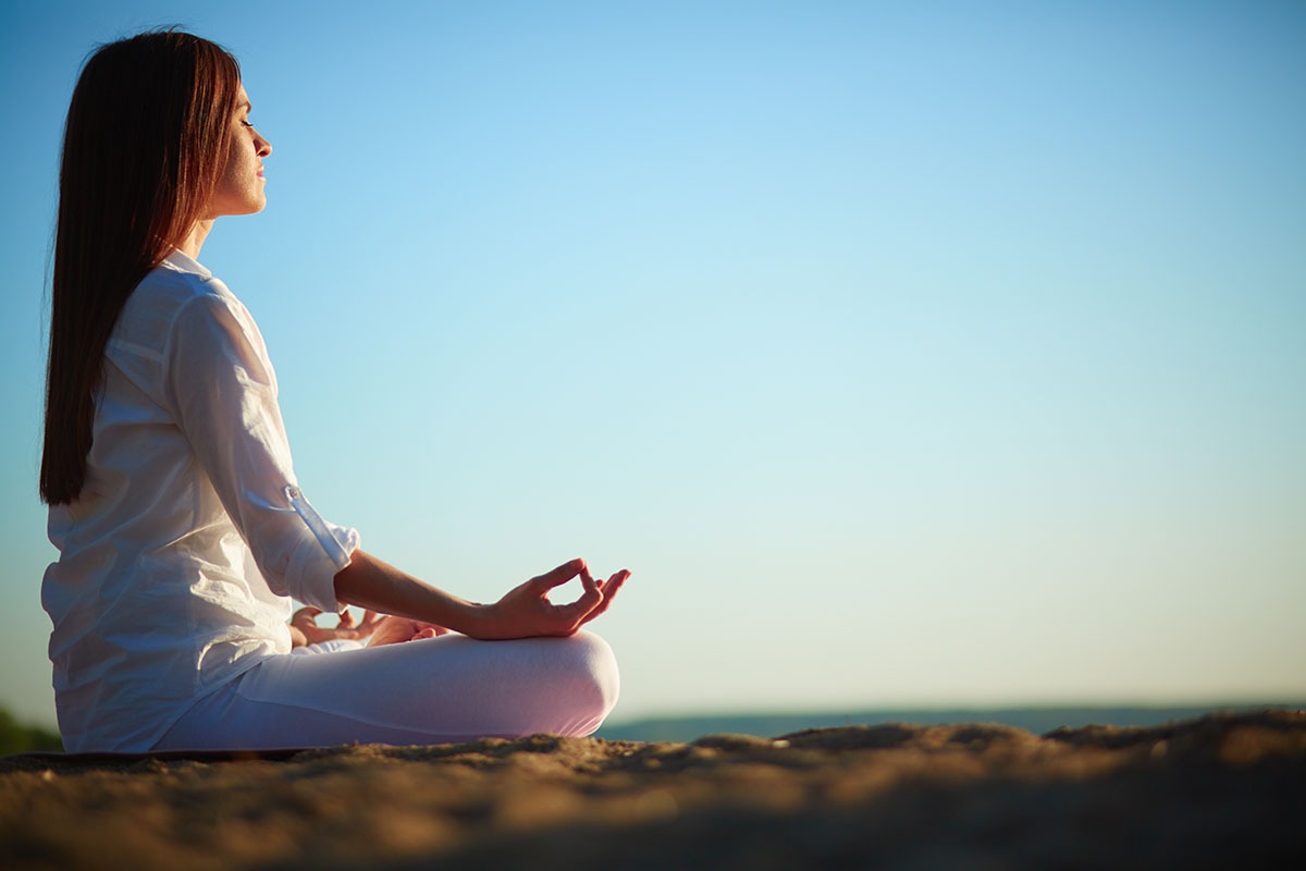 Leia mais sobre o artigo Meditar rejuvenesce o cérebro, apontam estudos