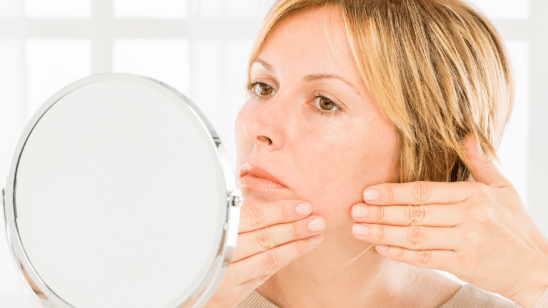 Leia mais sobre o artigo O colágeno na pós-menopausa. Seis dicas simples para ter uma pele melhor.